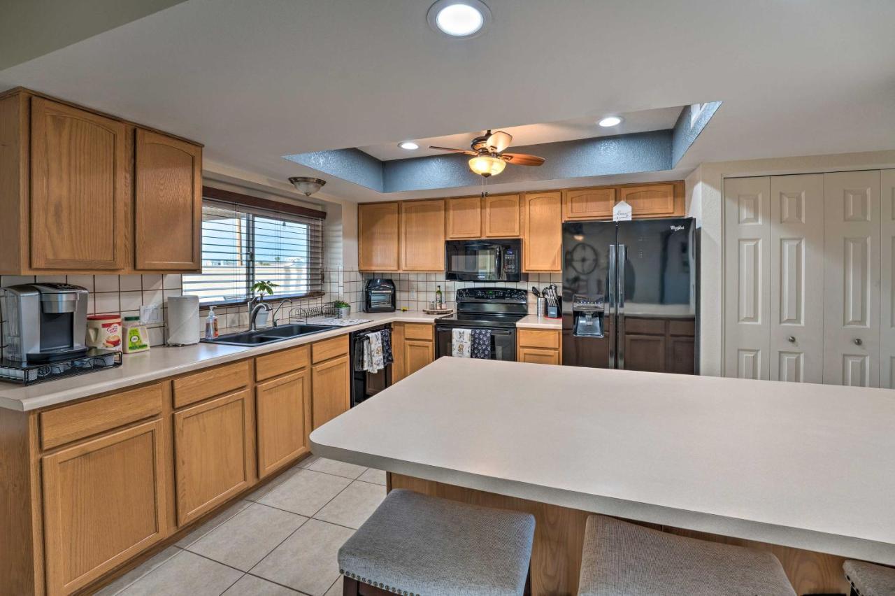 Lake Havasu City Oasis With Pool, 2 Mi To Downtown المظهر الخارجي الصورة